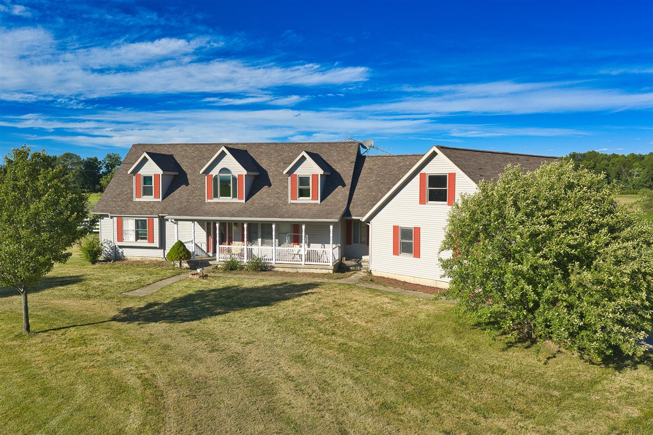 11905 Coman Road Waldron, MI 49288 - Photo 5 of 80 Gallery Image 5
