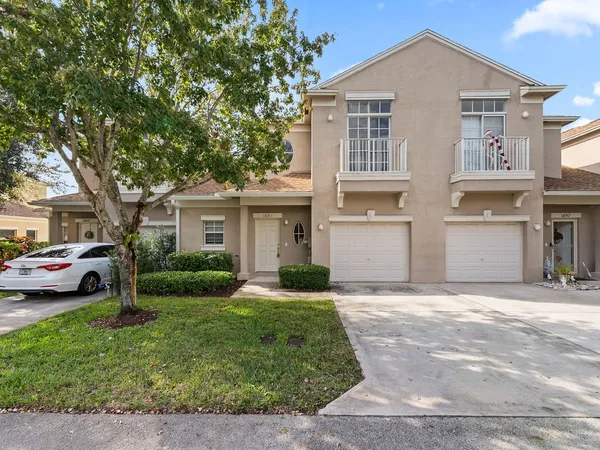 $2,500 | 1851 77th Drive, Unit 1851, Vero Beach, FL 32966