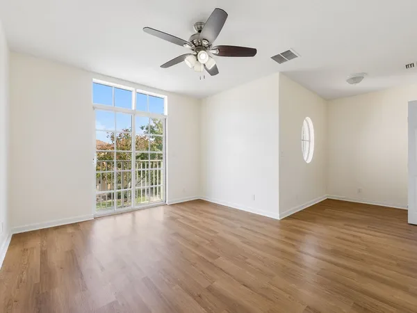 $2,500 | 1851 77th Drive, Unit 1851, Vero Beach, FL 32966