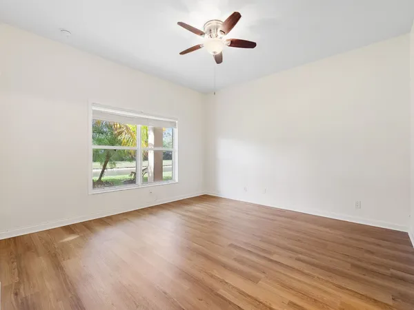 $2,500 | 1851 77th Drive, Unit 1851, Vero Beach, FL 32966