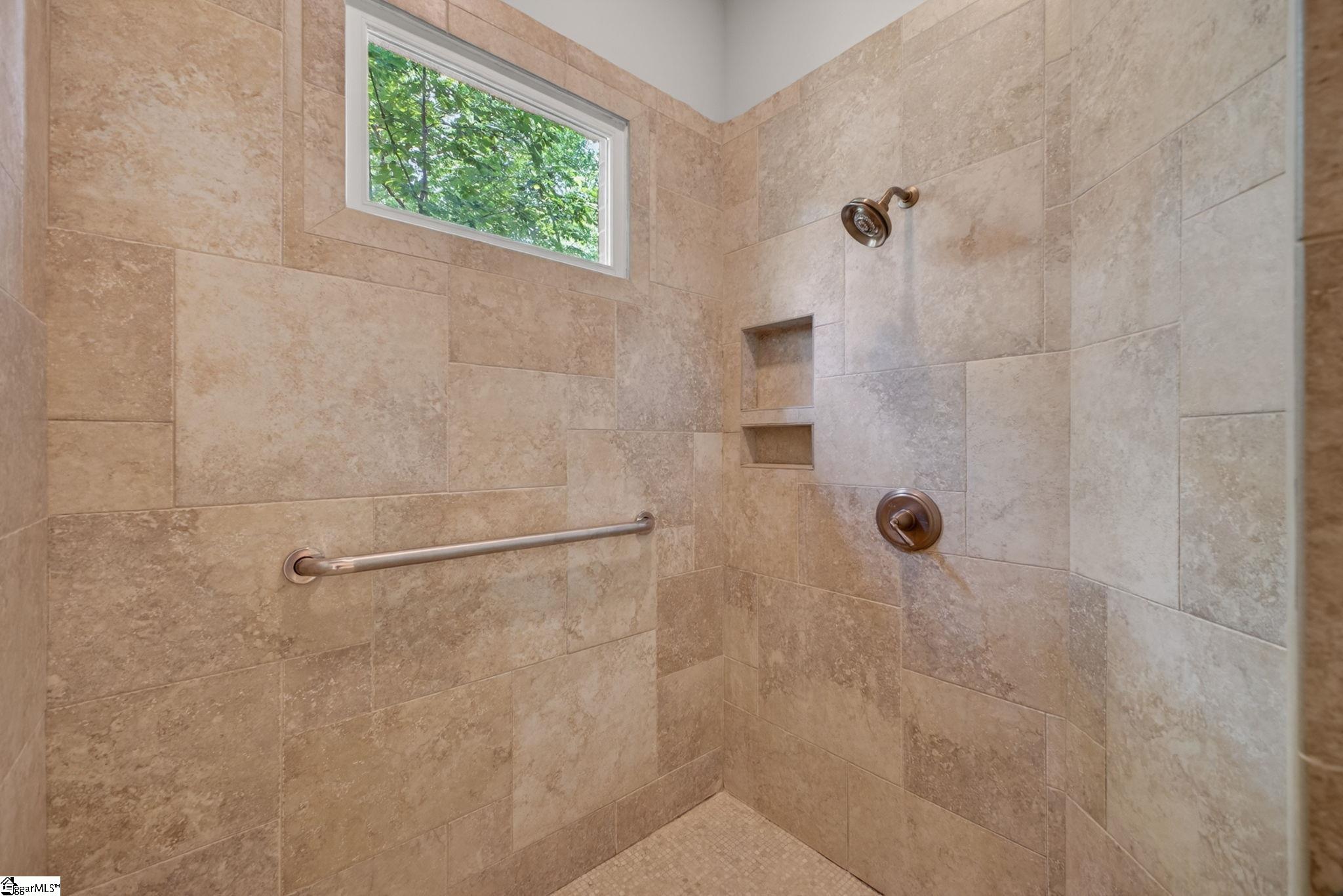 105 Treetops Court Greer, SC 29650 - Photo 17 of 42