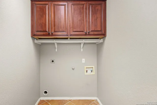 $3,000 | 2500 Woodbridge Way, Schertz, TX 78154