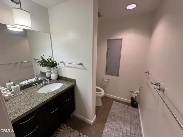 $5,000 | 250 North 1st Street, Unit 301, Burbank, CA 91502