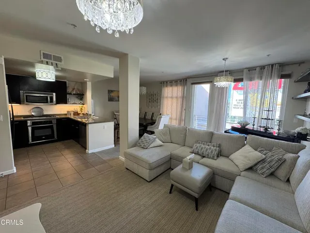 $5,000 | 250 North 1st Street, Unit 301, Burbank, CA 91502