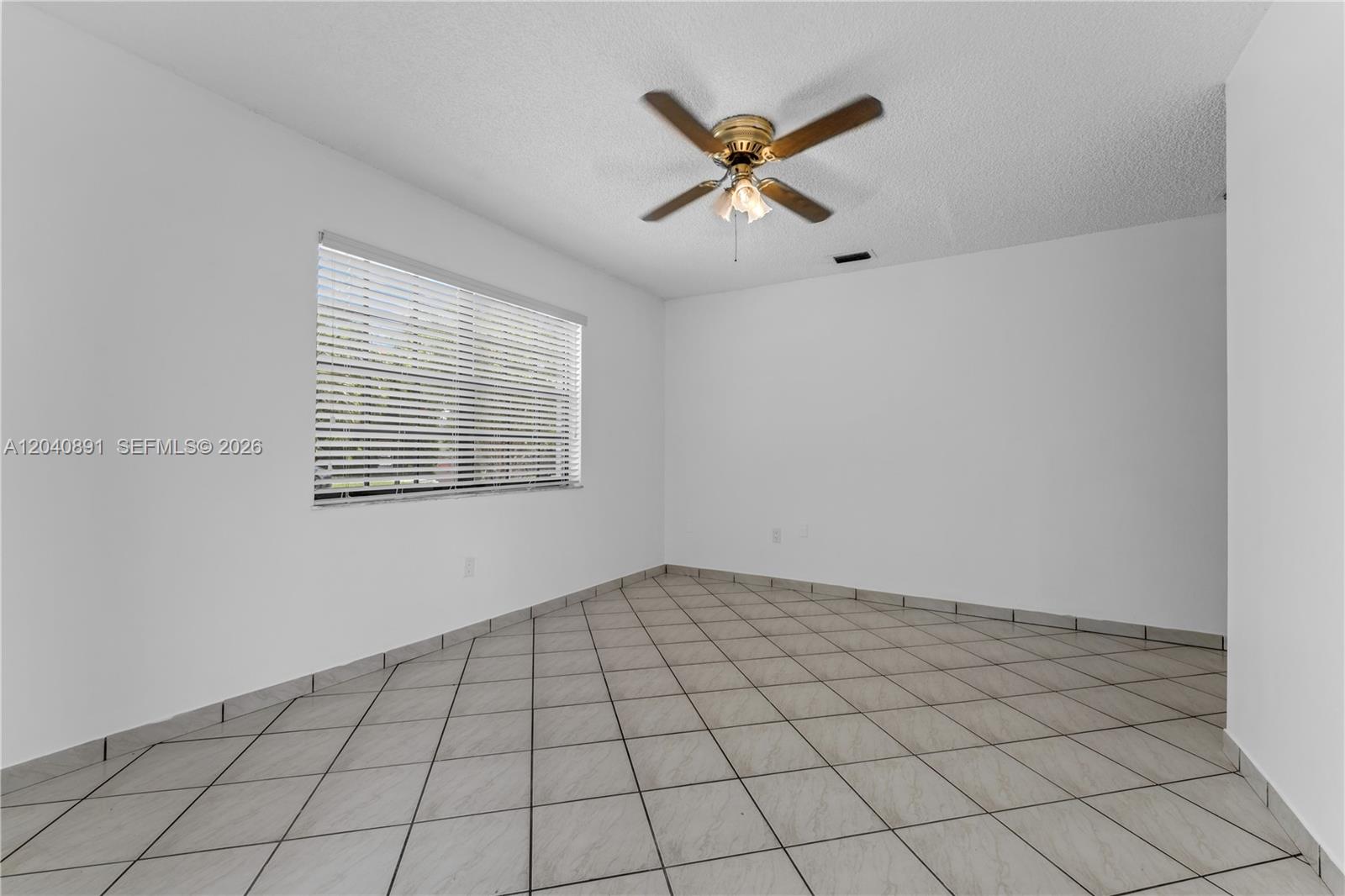 6860 Southwest 18th Street Miami, FL 33155 - Photo 19 of 35
