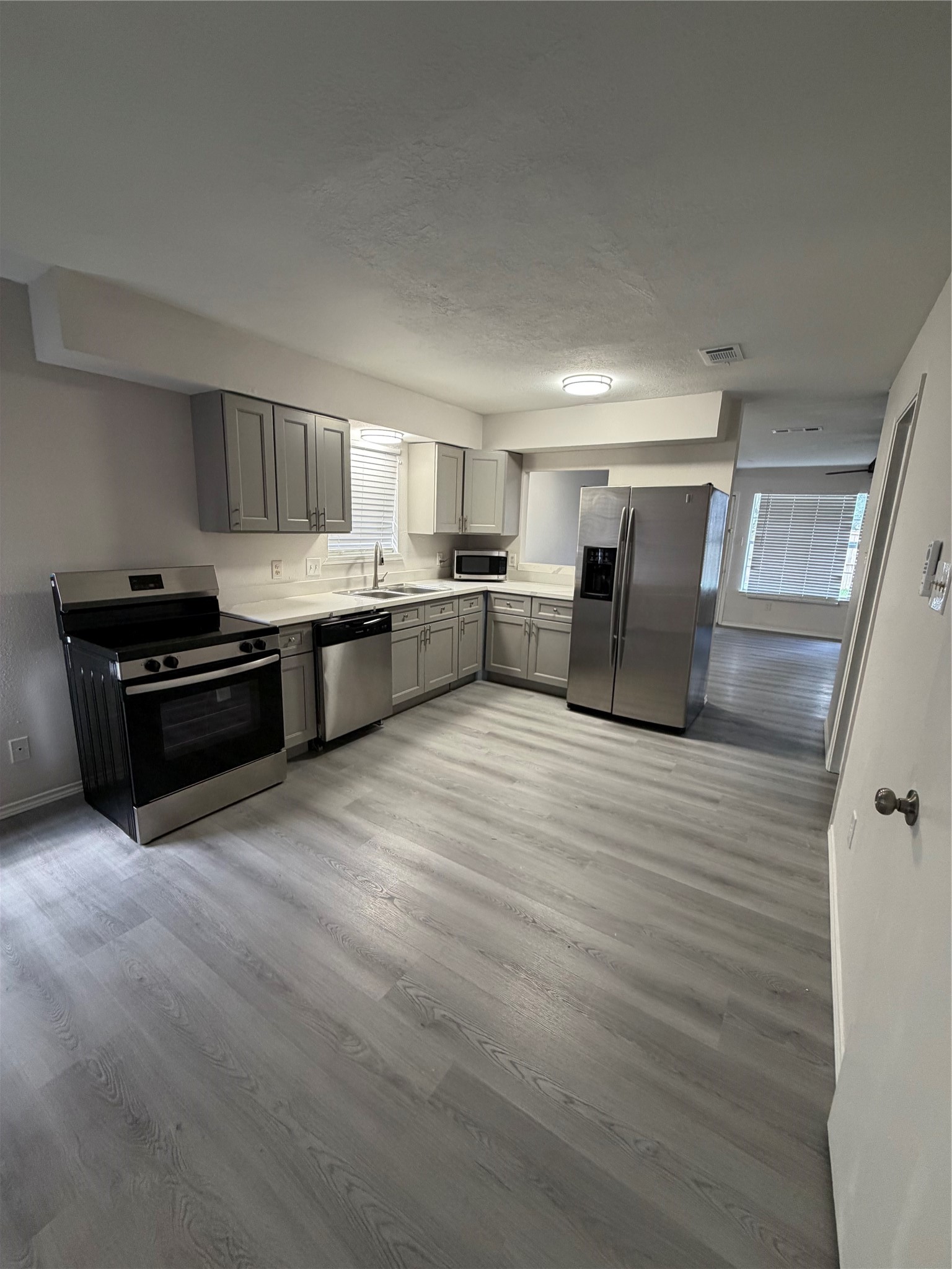 6618 McCullum Road Houston, TX 77489 - Photo 2 of 27