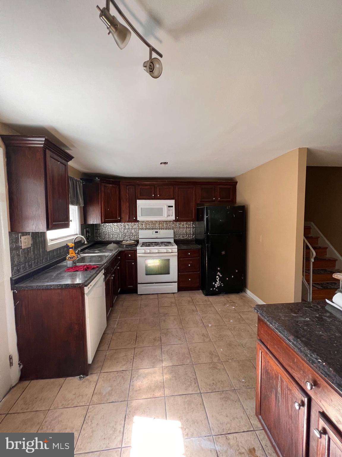 1206 Church Road Oreland, PA 19075 - Photo 15 of 38