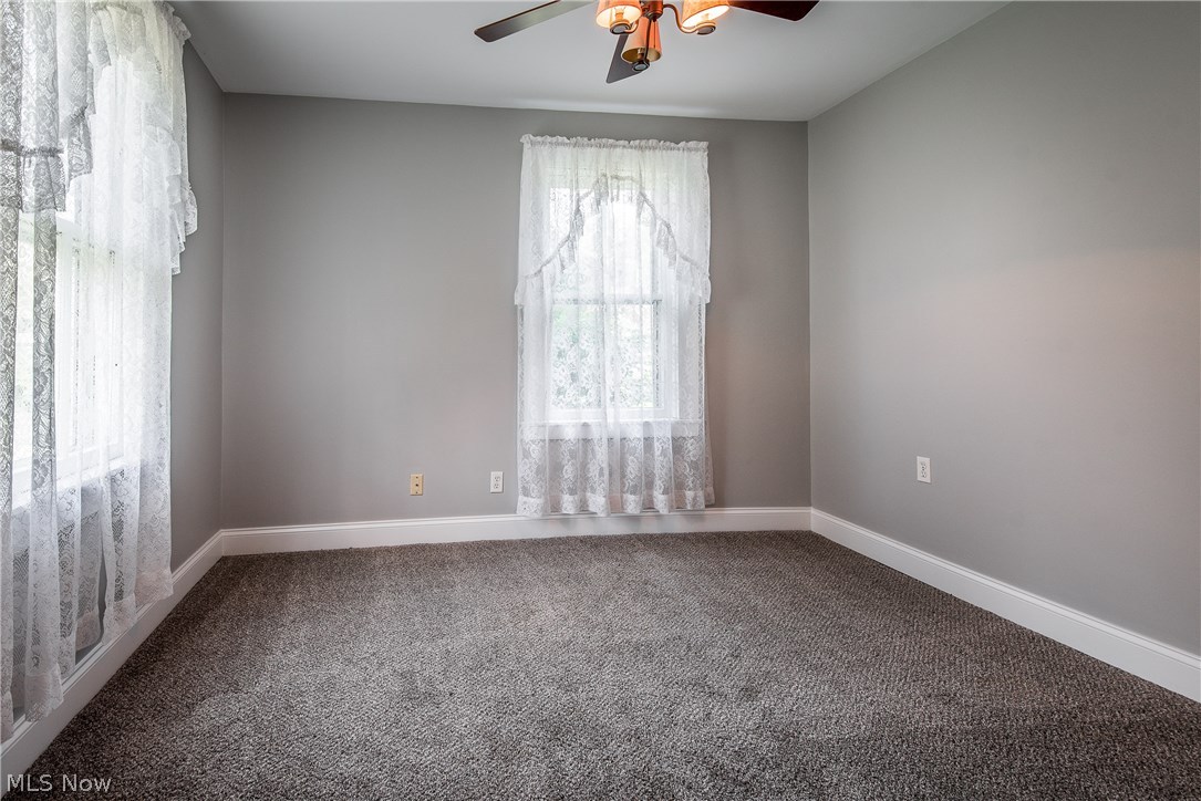 5533 Waterloo Road Atwater, OH 44201 - Photo 14 of 30 Bonus room off of the bedroom