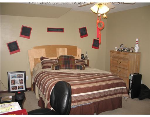 123 Waterside Circle Winfield, WV 25213 - Photo 16 of 16 Upper Level Bedroom.
