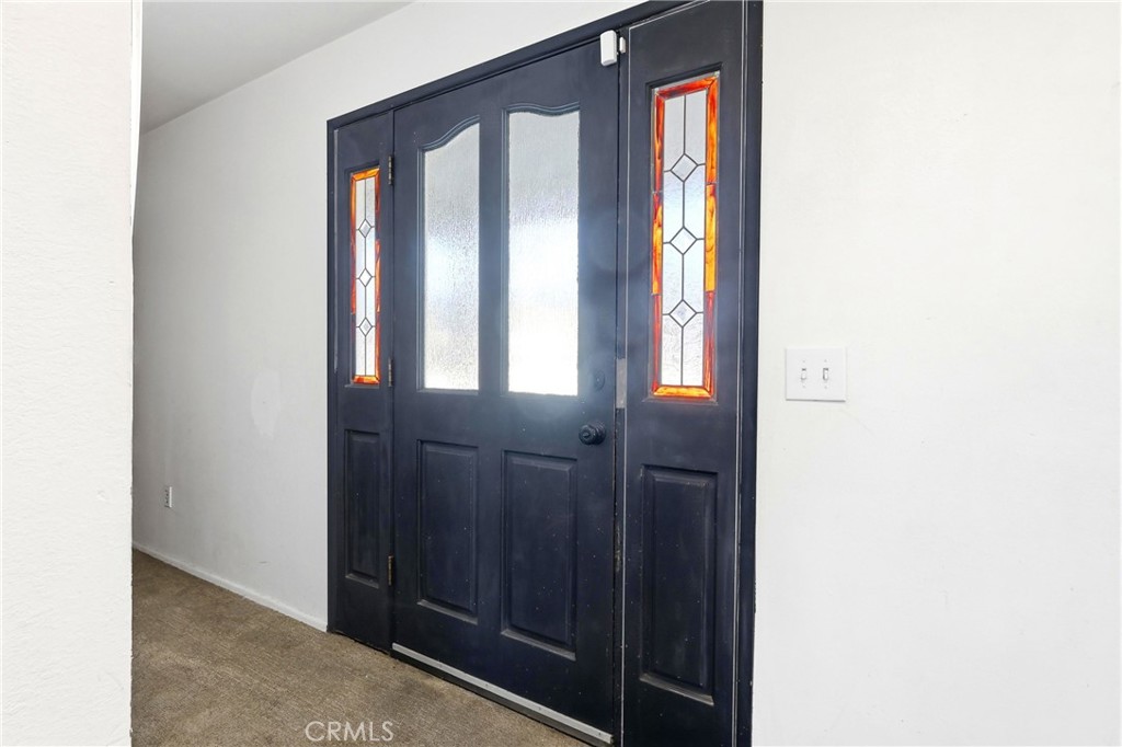 7008 Summit Valley Road Hesperia, CA 92345 - Photo 7 of 48