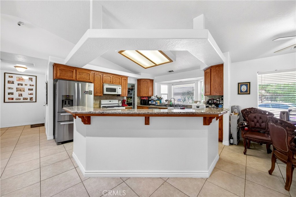 9562 Cambria Road Phelan, CA 92371 - Photo 24 of 55