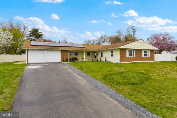 $485,000 | 10 Thornhill Court, Willingboro, NJ 08046