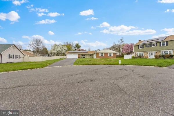 $485,000 | 10 Thornhill Court, Willingboro, NJ 08046