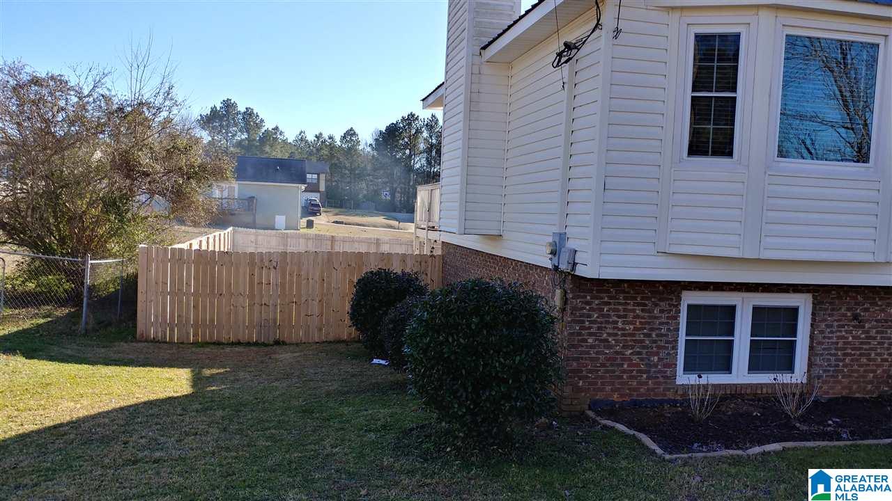 1708 Roundhill Road Weaver, AL 36277 - Photo 3 of 20
