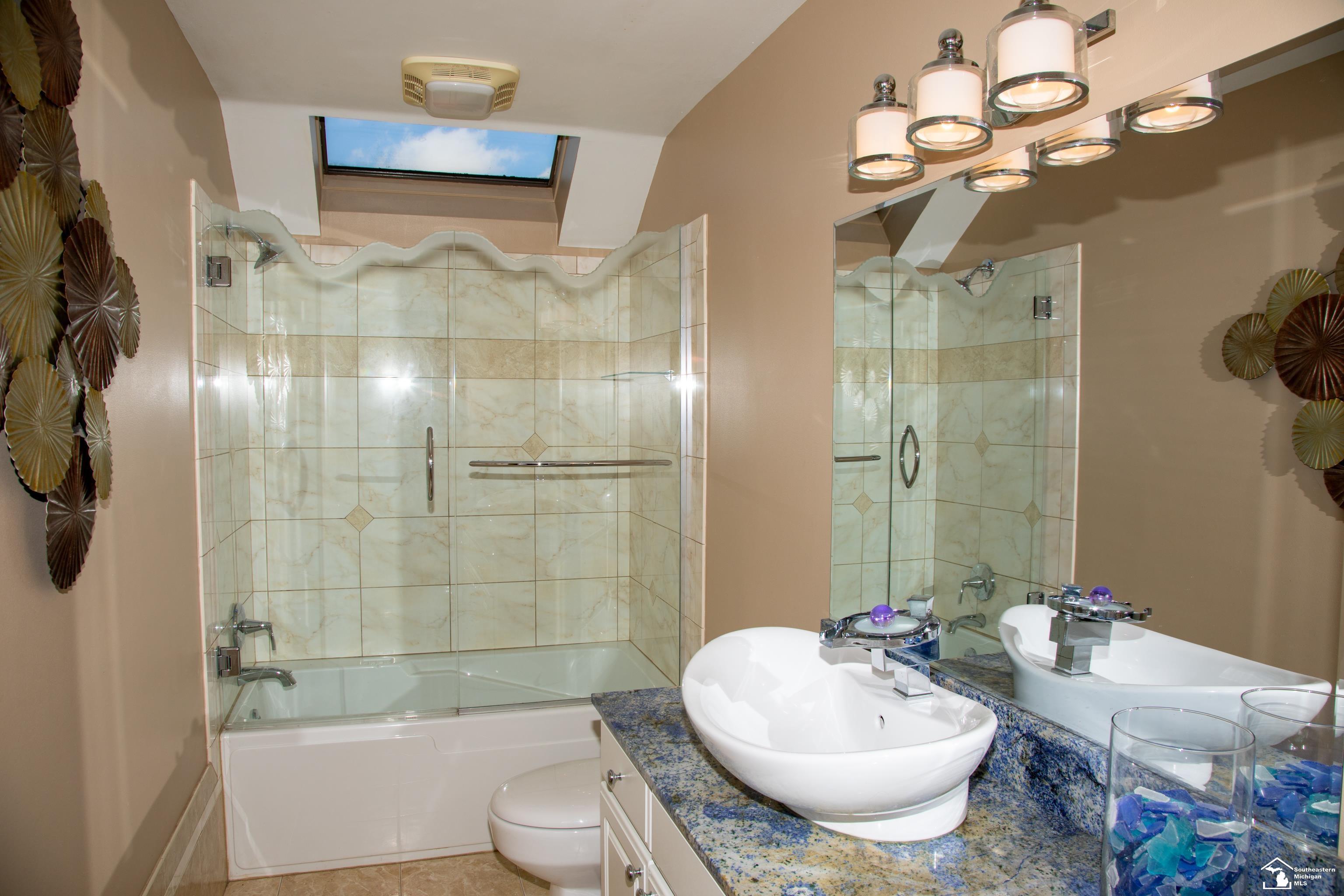 8901 Chinavare Road Newport, MI 48166 - Photo 15 of 44 50170434-e2009427-719a-41d3-b446-ccfebd1cd18e.JPG
