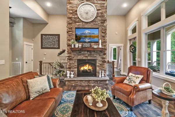 $1,200,000 | 265 Falling Leaf Road, Jamestown, TN 38556