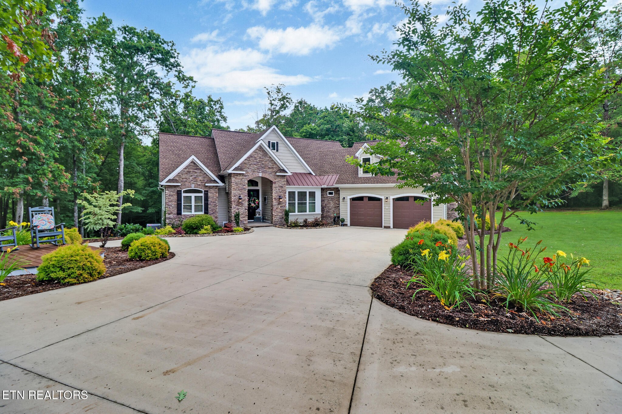 265 Falling Leaf Road Jamestown, TN 38556 - Photo 3 of 60