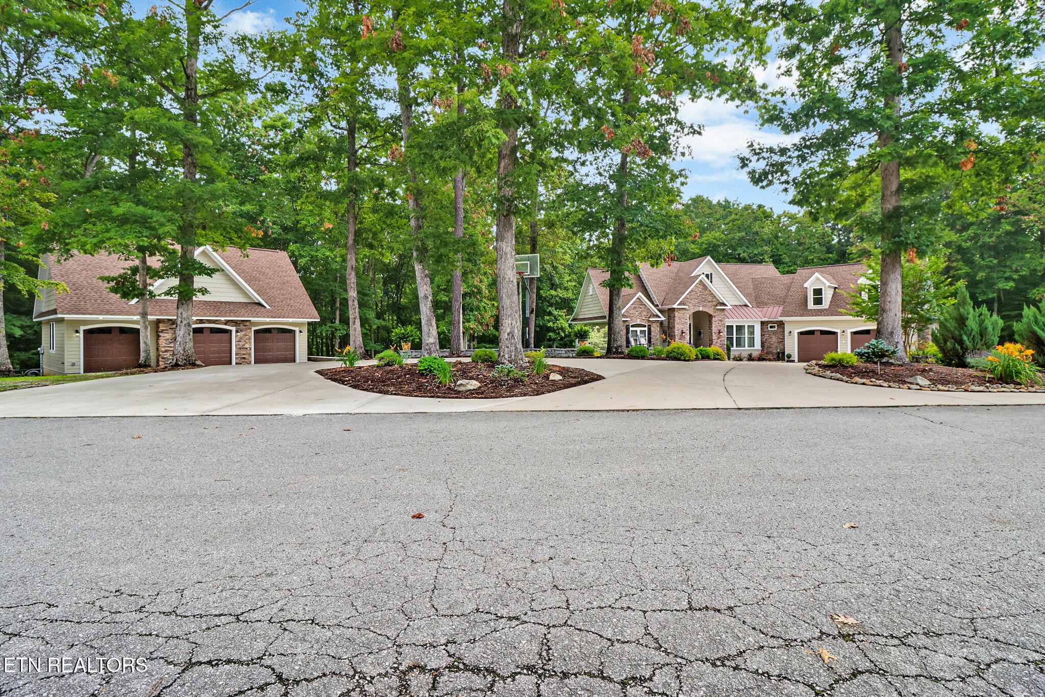 265 Falling Leaf Road Jamestown, TN 38556 - Photo 5 of 60