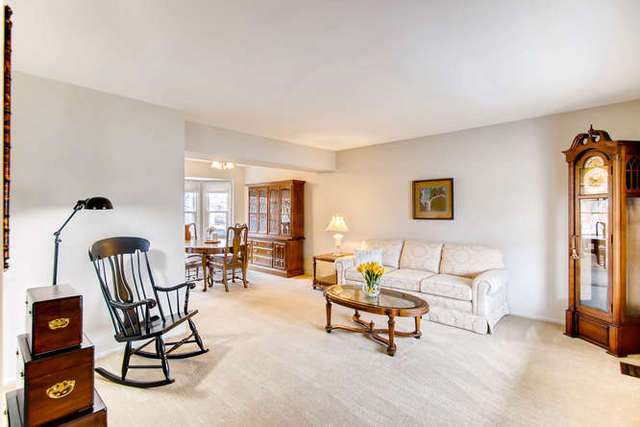 2078 Savannah Road Elgin, IL 60123 - Photo 4 of 27