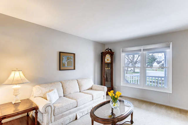 2078 Savannah Road Elgin, IL 60123 - Photo 7 of 27