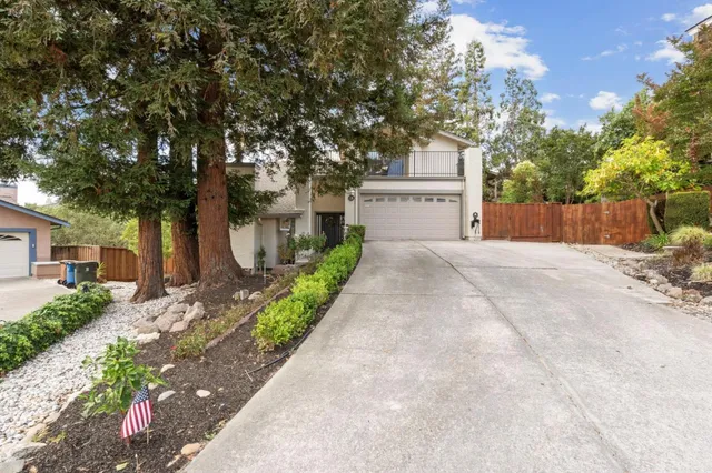 $1,398,000 | 3 St Louis Lane, Pleasant Hill, CA 94523