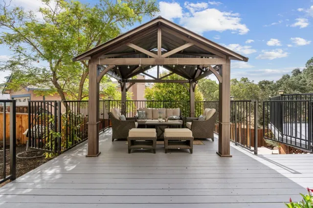 $1,398,000 | 3 St Louis Lane, Pleasant Hill, CA 94523