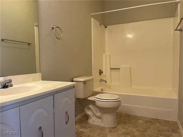 $1,250 | 524 Fir Street, Unit 102, Boulder City, NV 89005