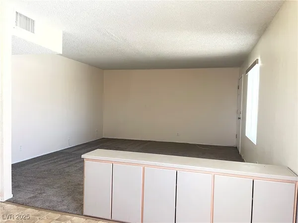 $1,250 | 524 Fir Street, Unit 102, Boulder City, NV 89005