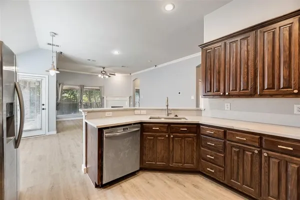 $2,500 | 1015 Harwood Court, Euless, TX 76039