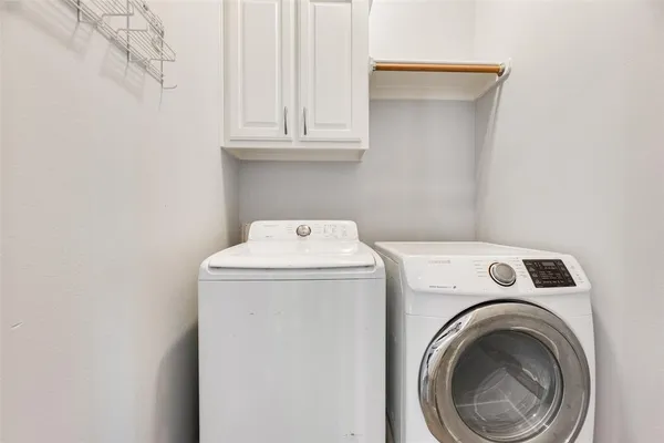 $2,500 | 1015 Harwood Court, Euless, TX 76039