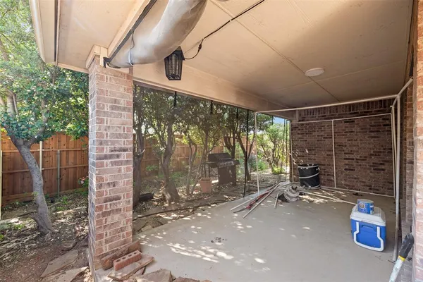 $2,500 | 1015 Harwood Court, Euless, TX 76039