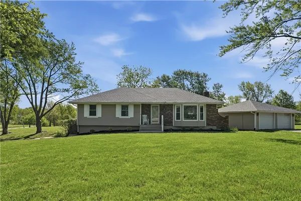 1803 East Gore Road, Raymore, MO 64083
