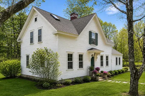 $750,000 | 659 North Sandwich Road, Sandwich, NH 03883