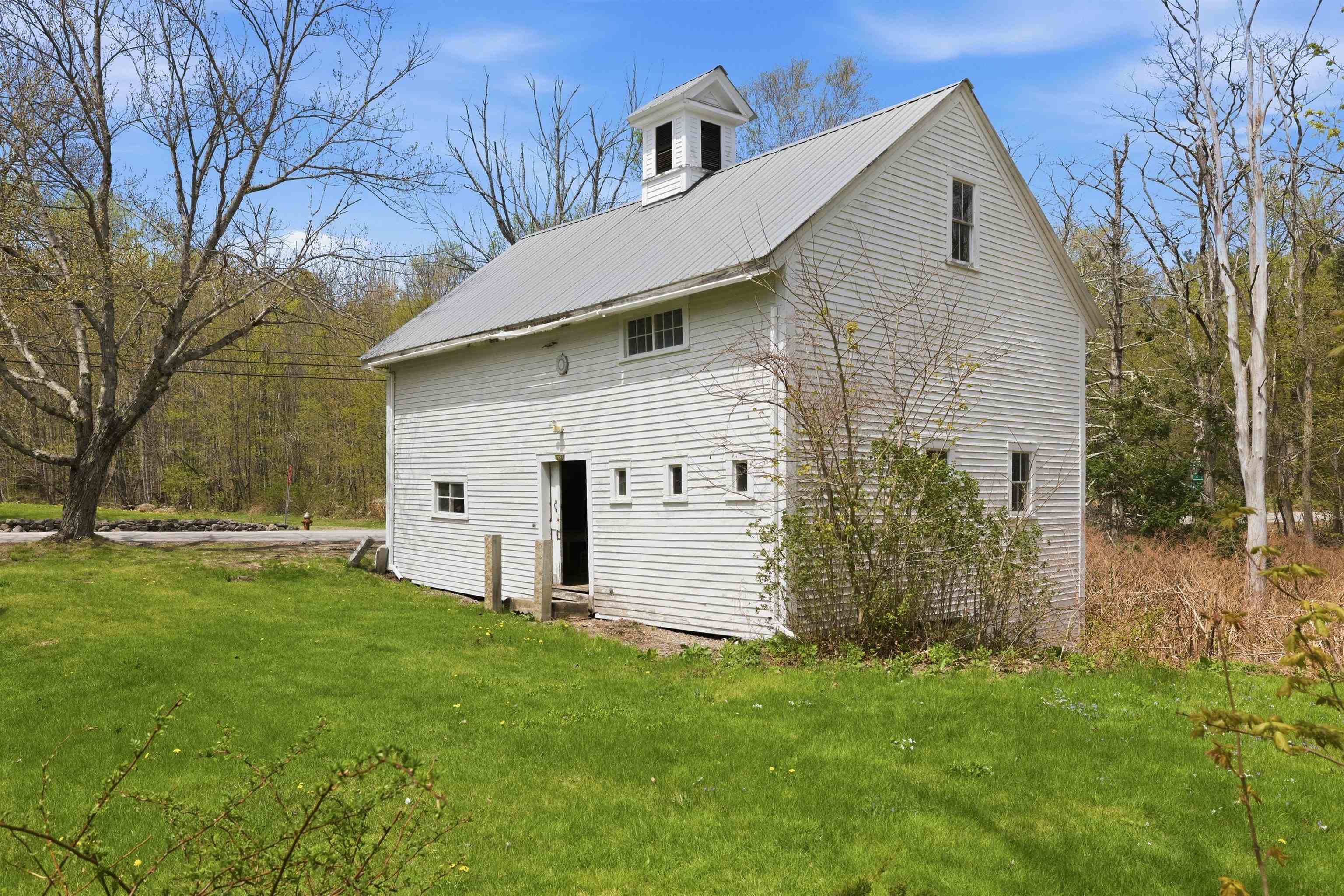 659 North Sandwich Road Sandwich, NH 03883 - Photo 2 of 59