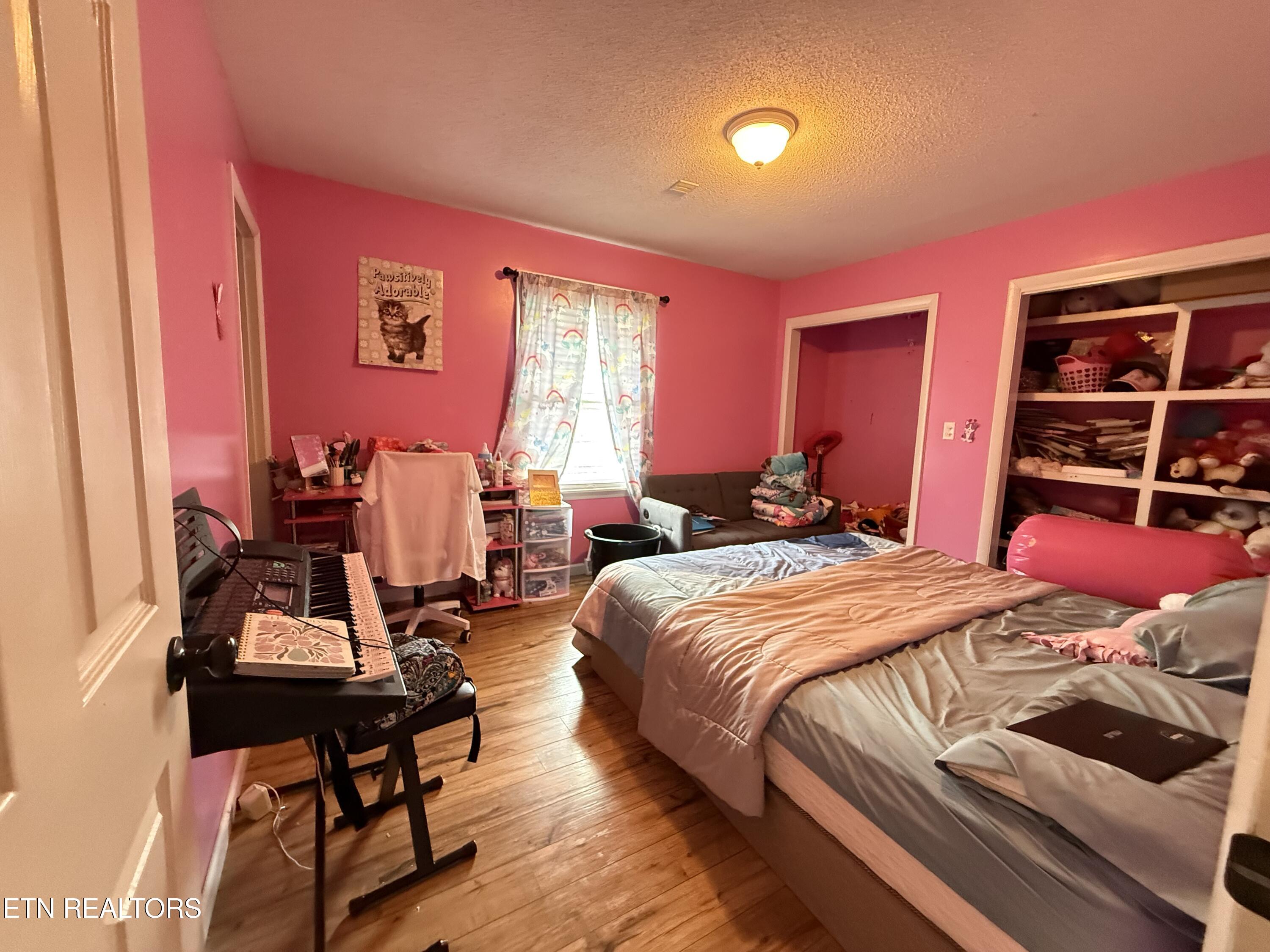709 Balmoral Road Middlesboro, KY 40965 - Photo 18 of 36 IMG_6587
