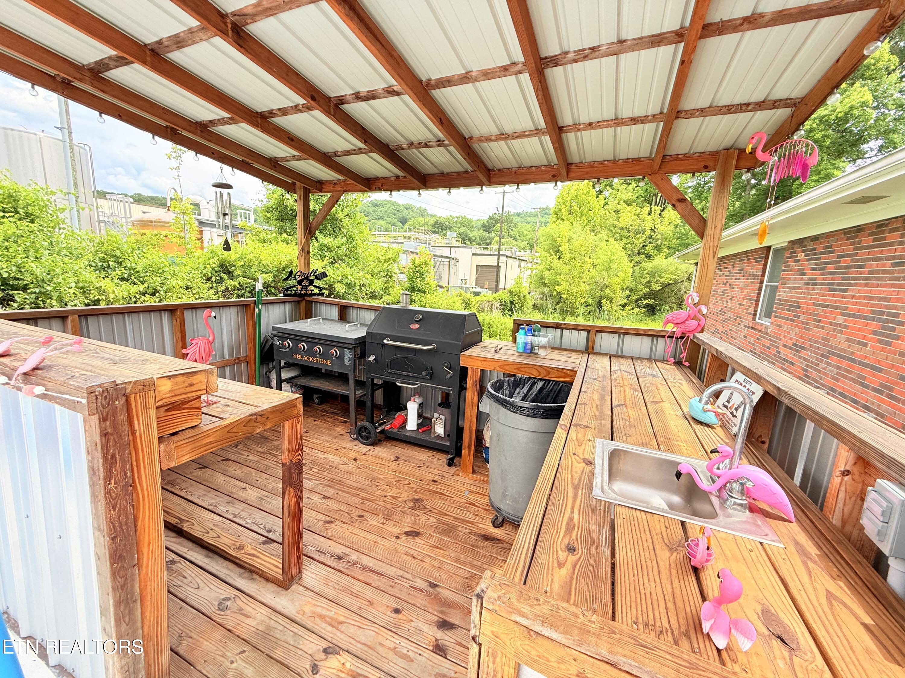 709 Balmoral Road Middlesboro, KY 40965 - Photo 29 of 36 IMG_6572