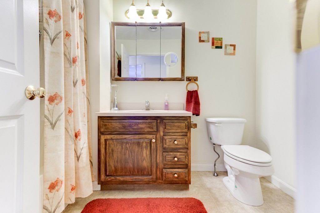 150 Orient Street, Unit RIGHT Worcester, MA 01604 - Photo 12 of 18 Gallery Image 12