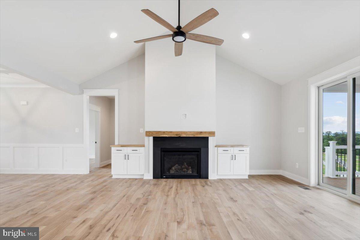 17542 Mountain Top Road Cascade, MD 21719 - Photo 3 of 14