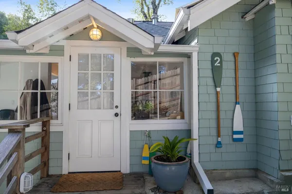 $1,300,000 | 40 Canyon Road, San Anselmo, CA 94960