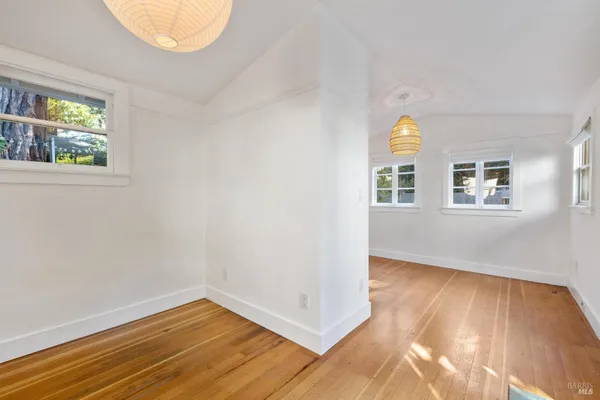 $1,300,000 | 40 Canyon Road, San Anselmo, CA 94960