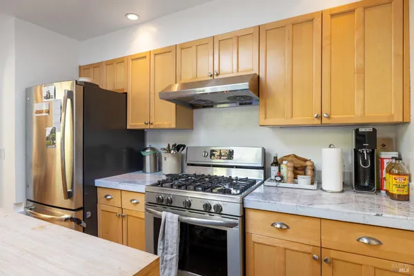 $1,300,000 | 40 Canyon Road, San Anselmo, CA 94960
