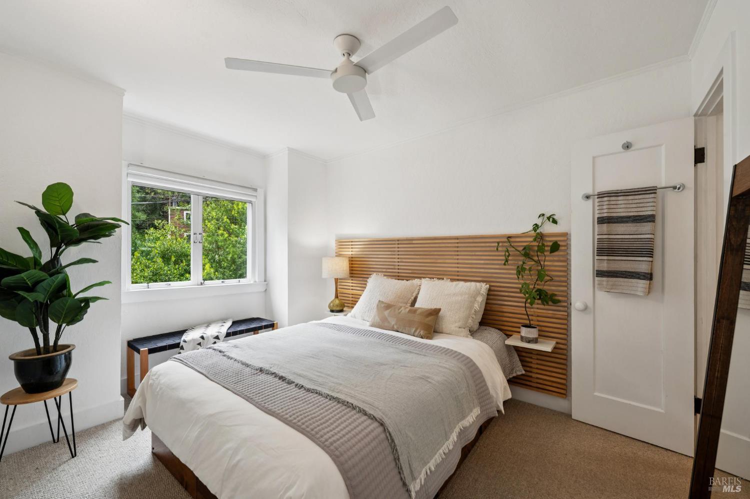 40 Canyon Road San Anselmo, CA 94960 - Photo 10 of 56 Larger of the two bedrooms.