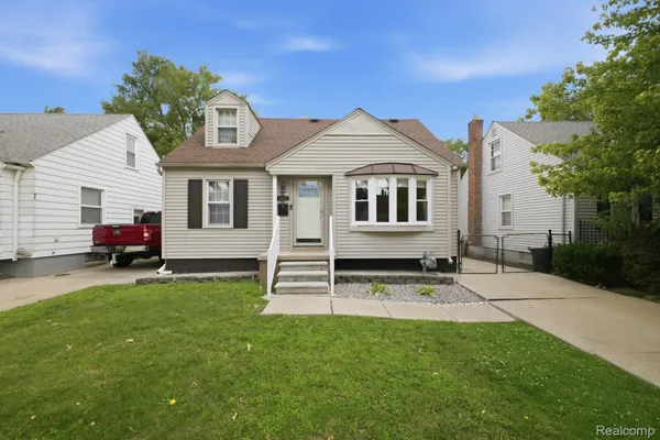 $350,000 | 24824 Princeton Street, Dearborn, MI 48124