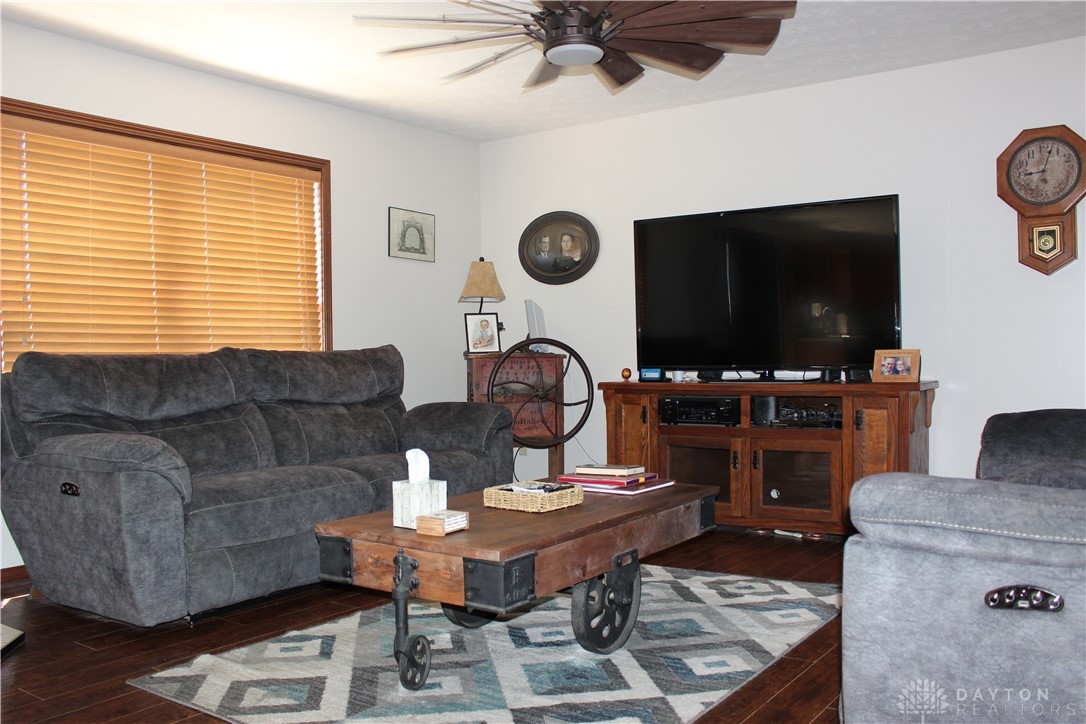 1434 North Tecumseh Road Springfield, OH 45504 - Photo 13 of 48