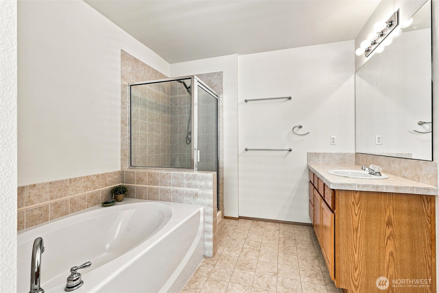 3086 Walker Road DuPont, WA 98327 - Photo 13 of 27 Gallery Image 13
