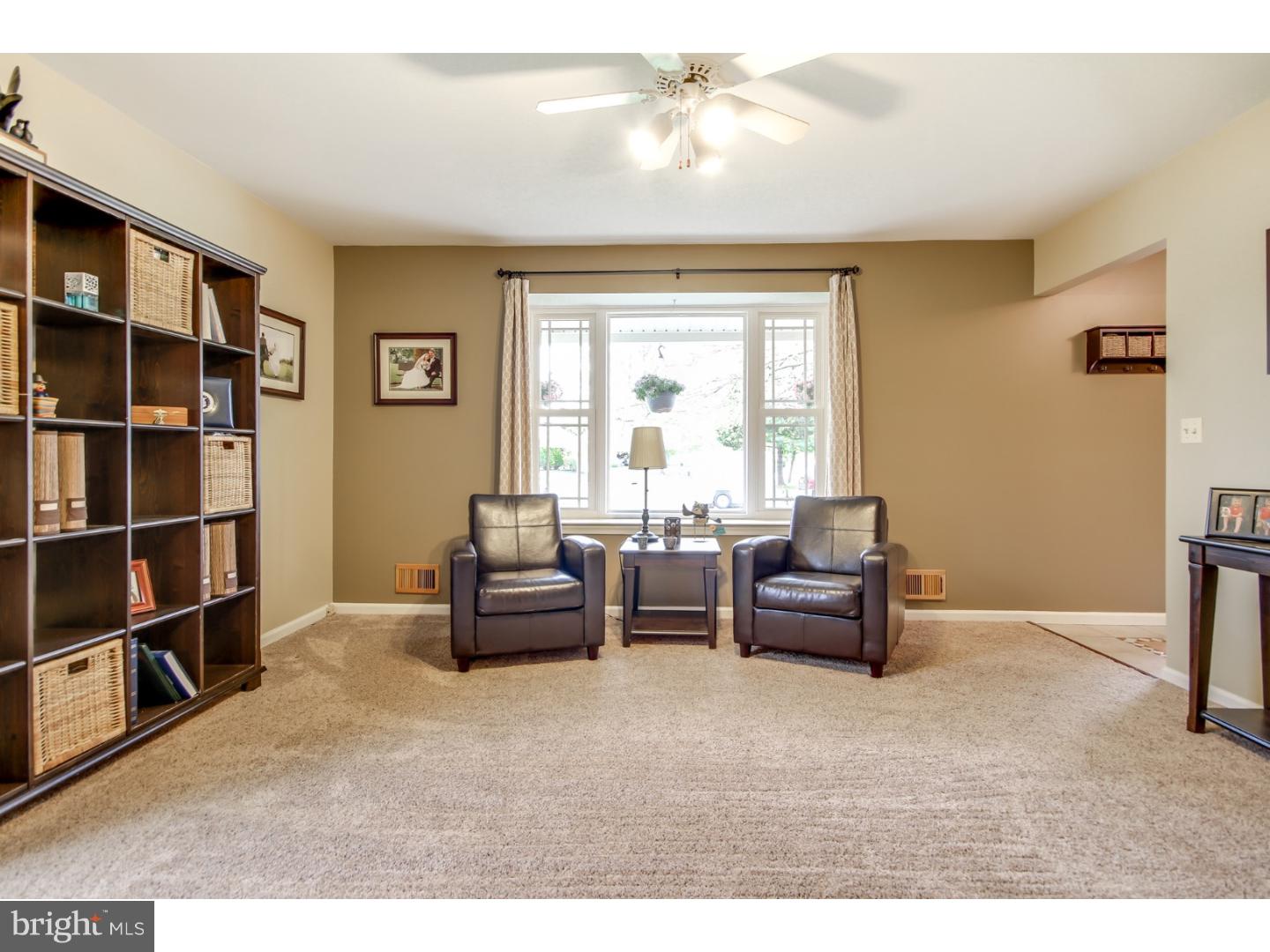 21 Parc Ridge Drive Mount Holly, NJ 08060 - Photo 2 of 25