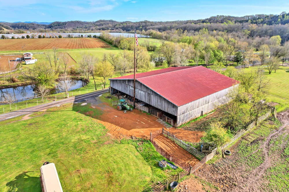 775 Bewleys Chapel Road Midway, TN 37809 - Photo 37 of 70