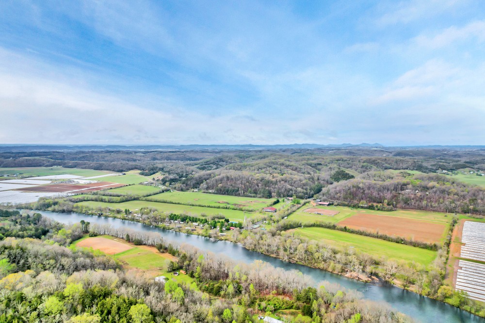775 Bewleys Chapel Road Midway, TN 37809 - Photo 69 of 70 a view of an ocean and beach
