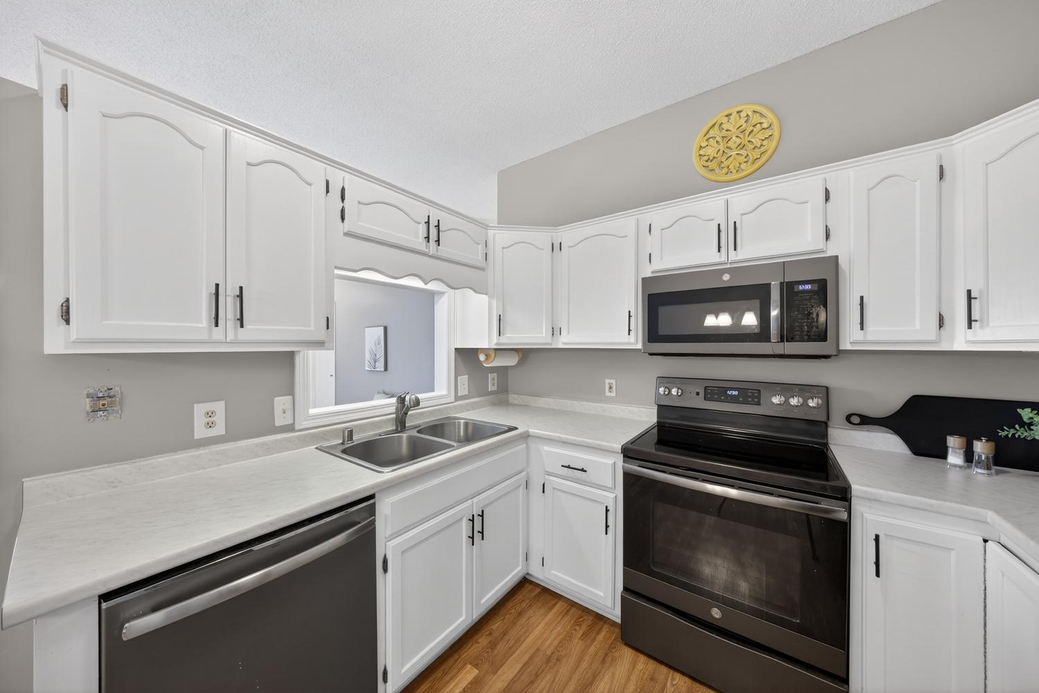 1936 Cabernet Lane Northwest Rochester, MN 55901 - Photo 14 of 27