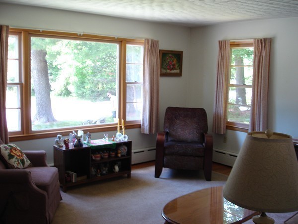 1453 Rindge Road Fitchburg, MA 01420 - Photo 12 of 13 Gallery Image 12
